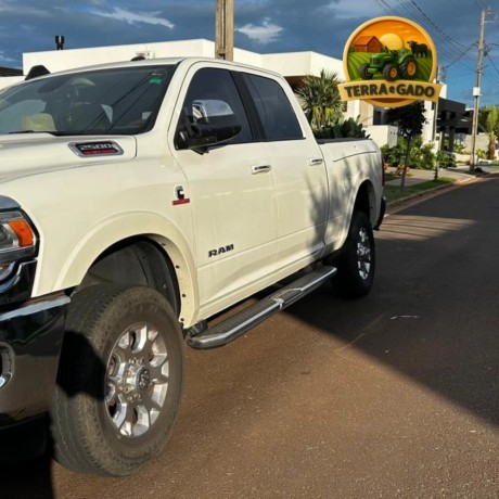 ram-3500-laramie-2022-a-venda-unico-dono-top-de-linha-big-2