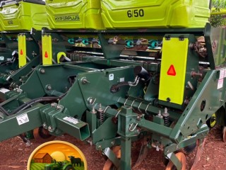 plantadeira-kf-hiper-plus-12x50-a-venda-tandem-transportavel