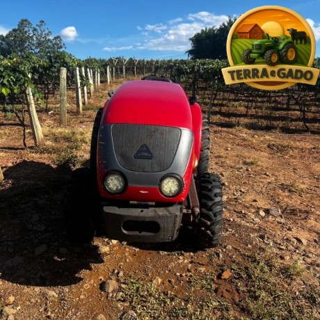 trator-compacto-agrale-41184-18cv-a-venda-implementos-inclusos-big-2