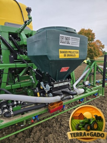 microgranulador-delimbe-t15-semeadora-e-distribuidor-de-sementes-e-granulos-80l-ou-120l-big-0