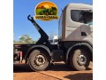 scania-124r420-8x4-roll-on-roll-off-com-equipamento-busa-sb25-small-0