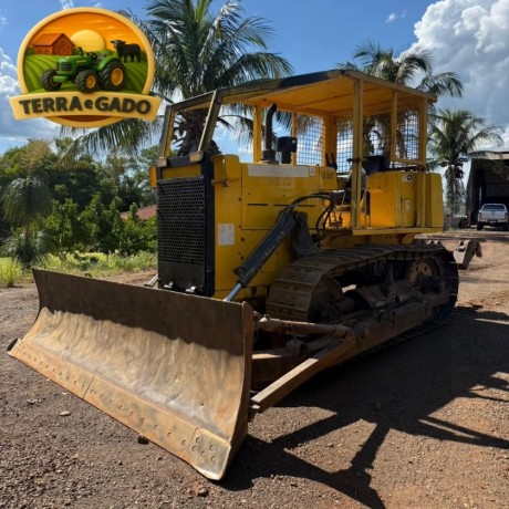 trator-de-esteira-new-holland-7d-excelente-mecanica-e-pronto-para-trabalho-pesado-no-campo-big-1