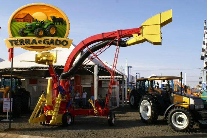 colhicana-cc-20-cm-20-com-extrator-de-palha-tecnologia-para-colheita-de-cana-de-acucar-big-0