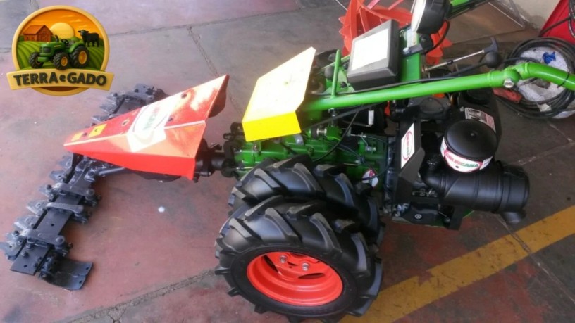 motorized-whole-cane-cutter-colhicana-cortador-motorizado-para-cana-inteira-big-0
