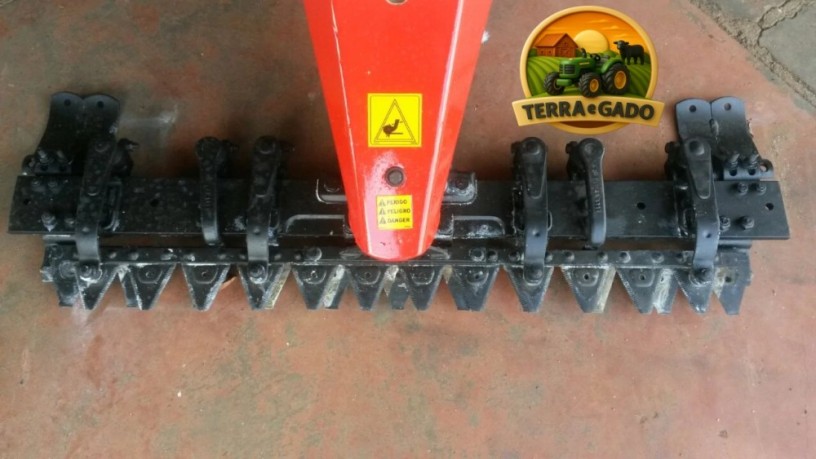 motorized-whole-cane-cutter-colhicana-cortador-motorizado-para-cana-inteira-big-2