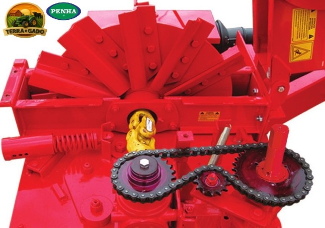 colhedora-de-forragens-penha-cfm-35-nova-1-linha-milho-sorgo-e-cana-big-2