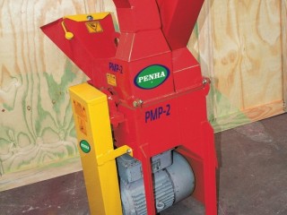 triturador-e-picador-penha-multi-200-pmp-2-novo-tritura-racao-seca-e-pica-forragem-verde