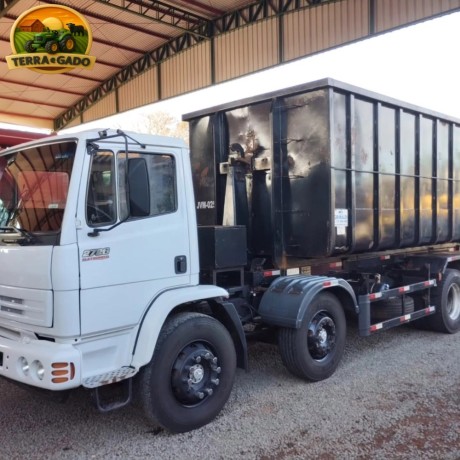 caminhao-mercedes-benz-2726-bitruk-4o-eixo-tracado-roll-on-roll-off-grimaldi-2016-big-0