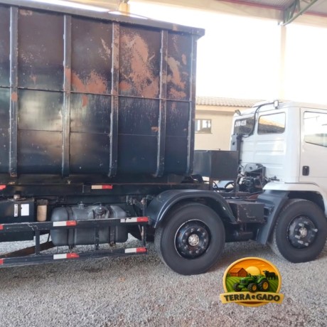 caminhao-mercedes-benz-2726-bitruk-4o-eixo-tracado-roll-on-roll-off-grimaldi-2016-big-2