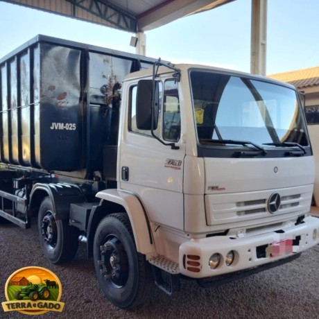 caminhao-mercedes-benz-2726-bitruk-4o-eixo-tracado-roll-on-roll-off-grimaldi-2016-big-1