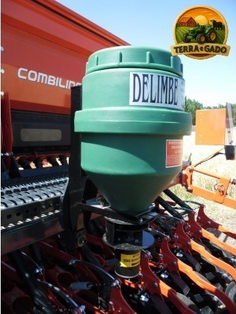 distribuidor-delimbe-t4-25l-3-a-12m-sementes-e-slug-pellets-compacto-big-3