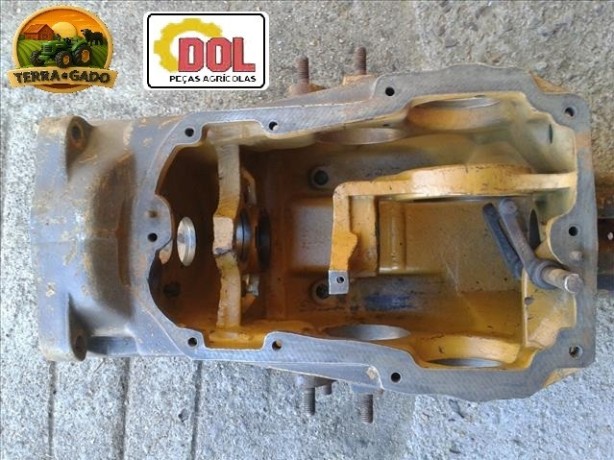 carcaca-de-caixa-de-cambio-transmissao-para-tratores-agrale-4100-4200-4300-big-2