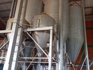 fabrica-de-racao-completa-6-tonh-com-6-silos-elevadores-e-estruturas